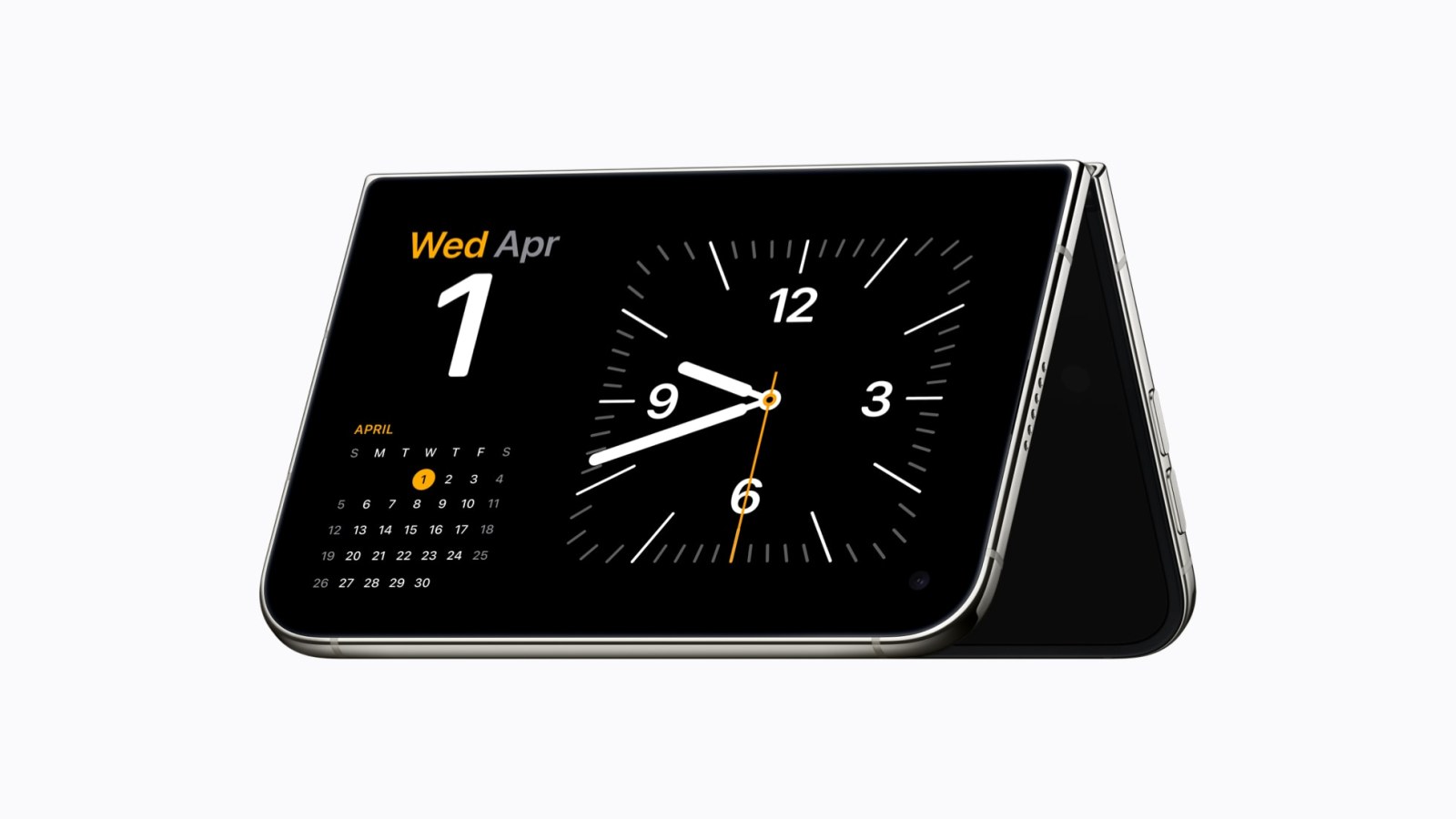 StandBy modunda saat gösteren iPhone Duo
