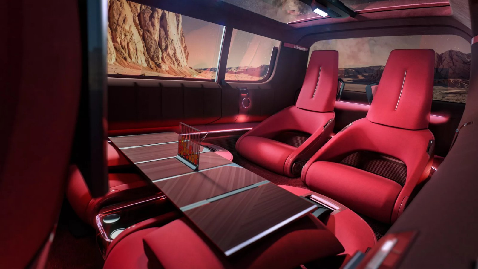 Renault E-Space Concept arka kabin ve masa düzeni