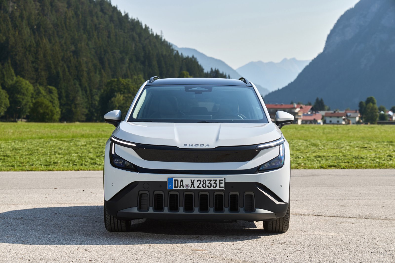 Škoda Epiq tam önden