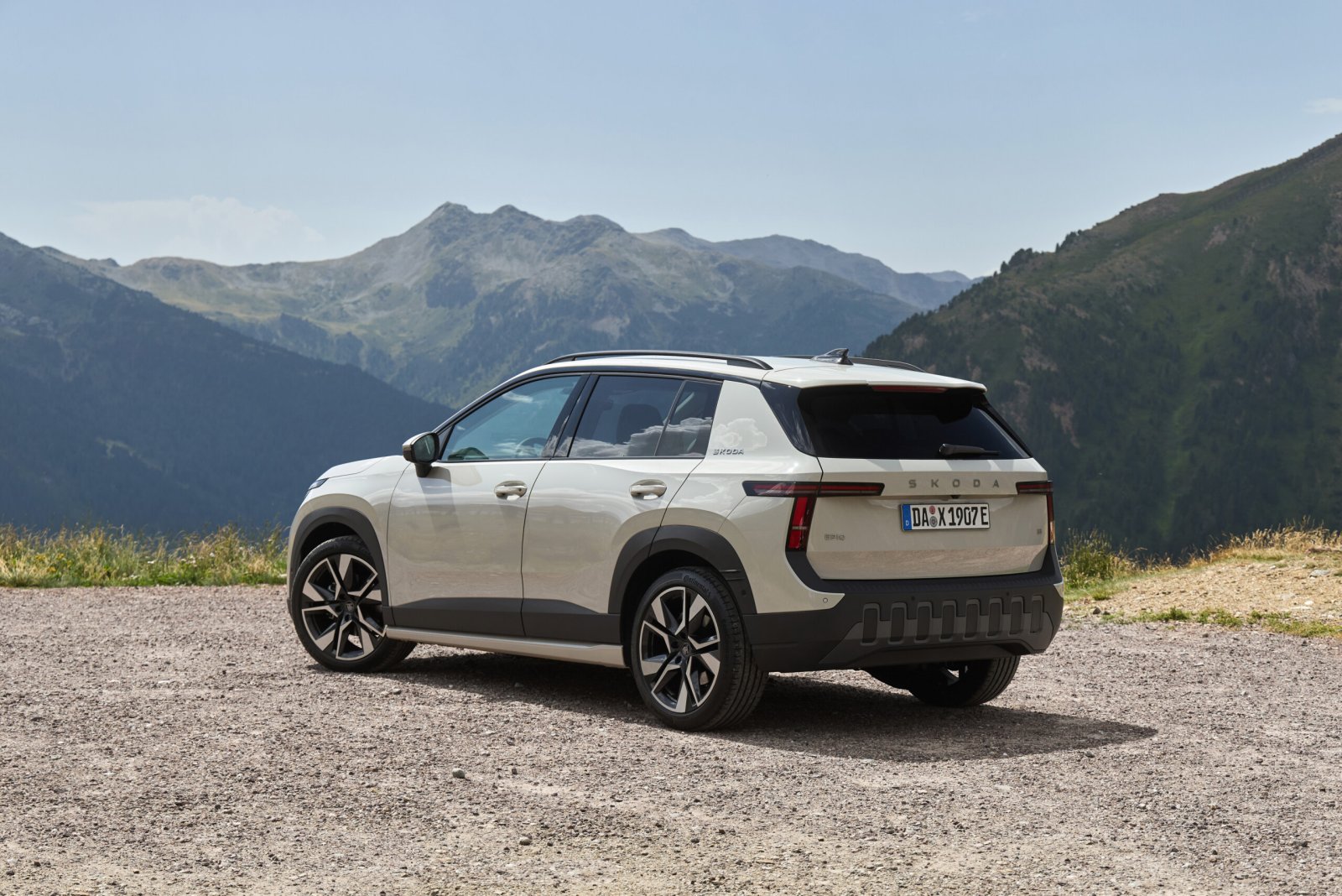 Škoda Epiq arka üç çeyrek