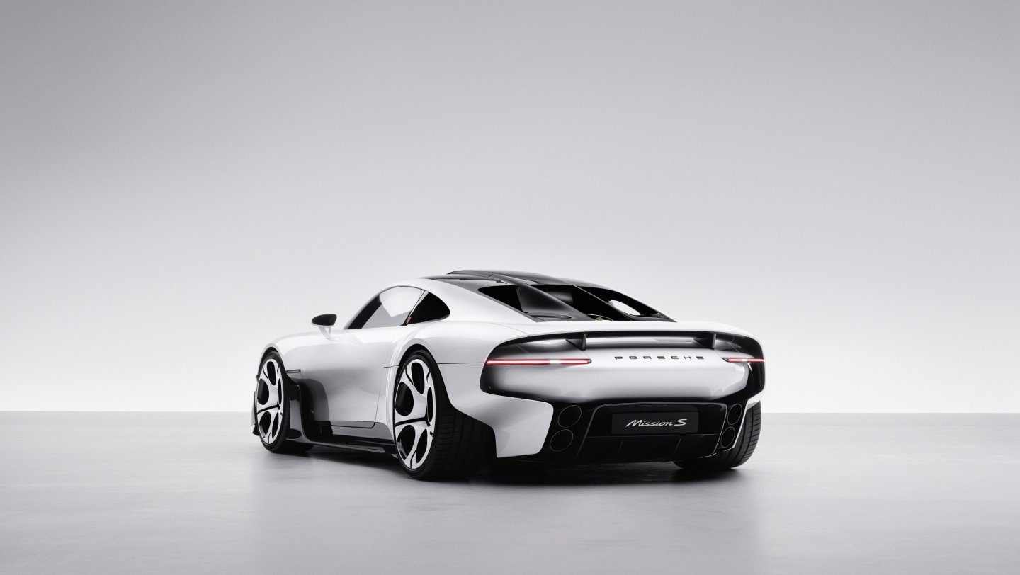Porsche Mission S arka üç çeyrek görünüm