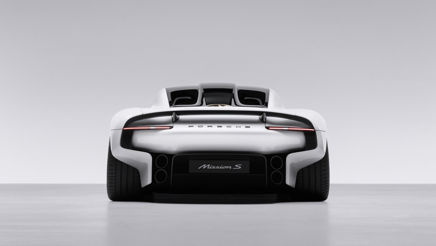 Porsche Mission S arkadan görünüm