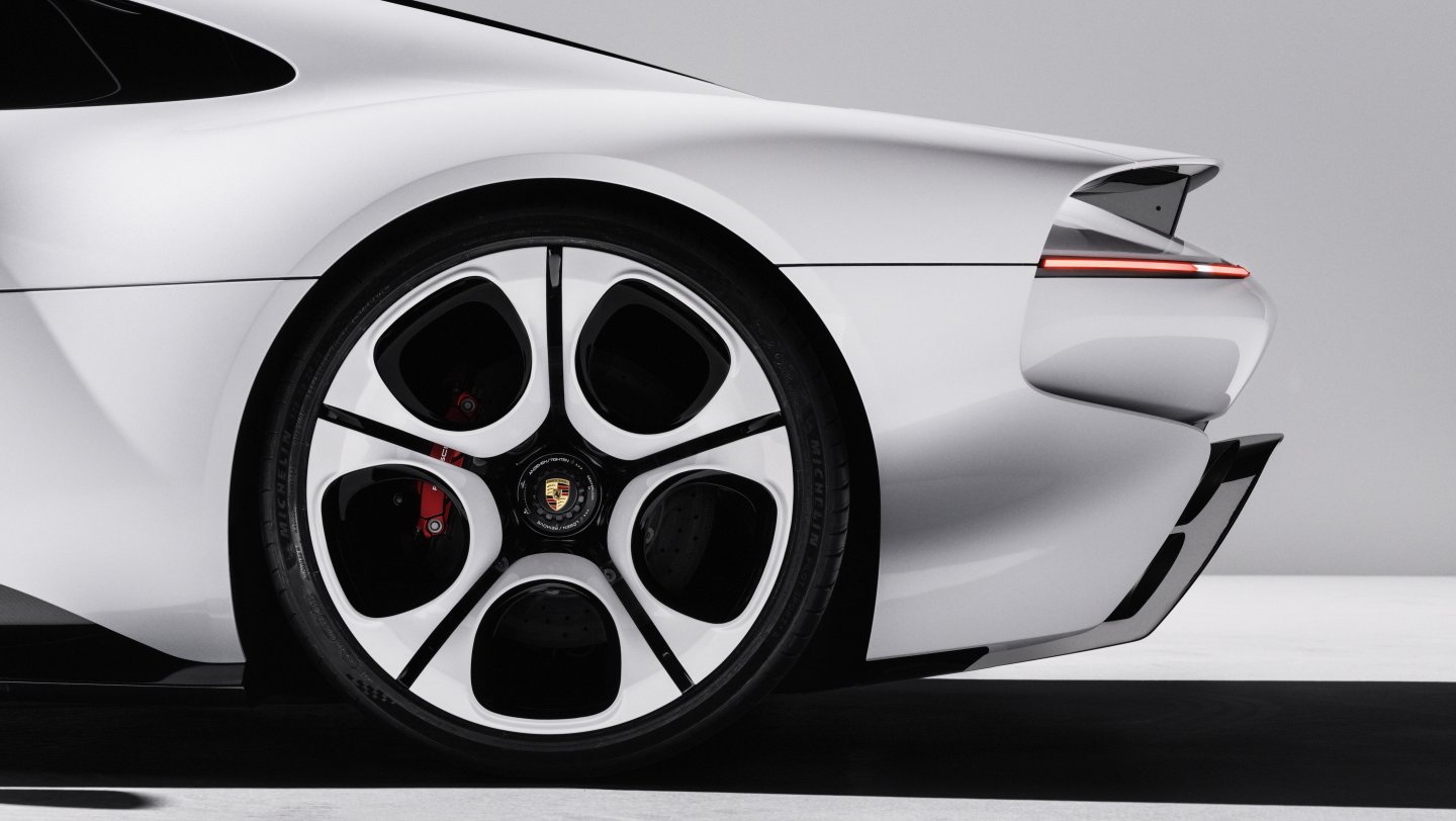 Porsche Mission S arka tekerlek yakın plan