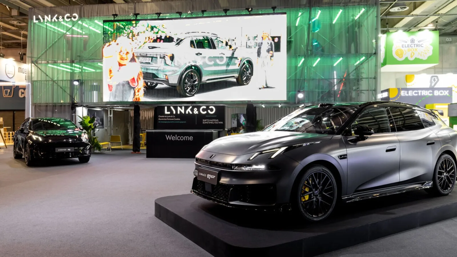 Lynk & Co, 07 GT'yi Paris'te ilk kez Avrupalı ziyaretçilere gösterdi