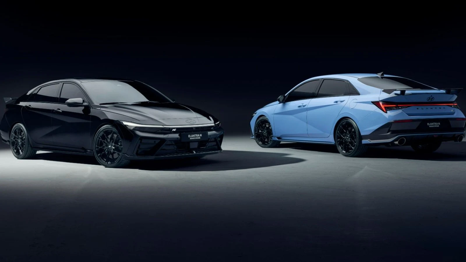 Hyundai, Elantra N Monochrome'u tanıttı: Siyah temalı yeni N sürümü