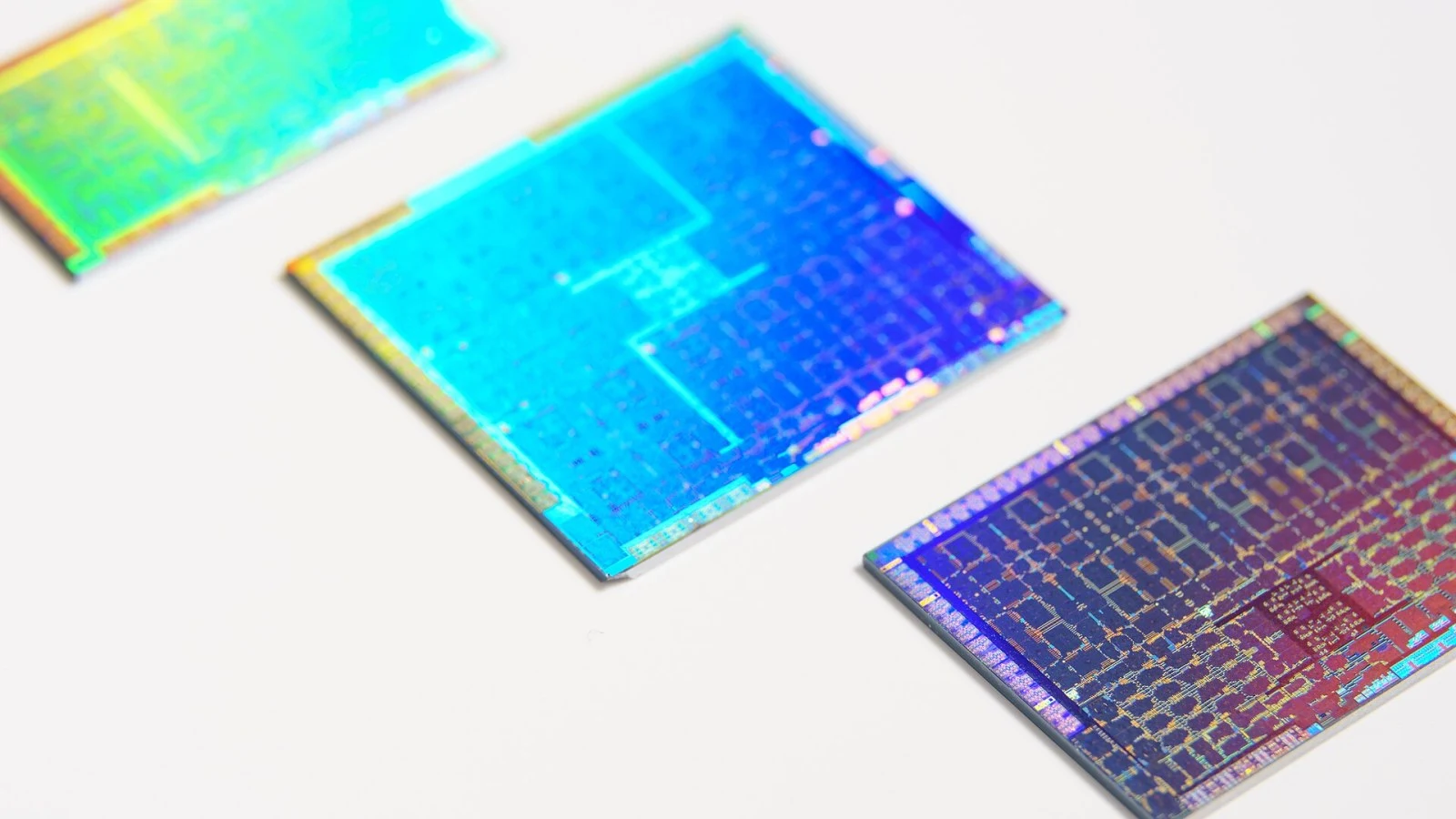 NVIDIA, yapay zeka çipleri için tedarikçileriyle üretim kapasitesini artırıyor