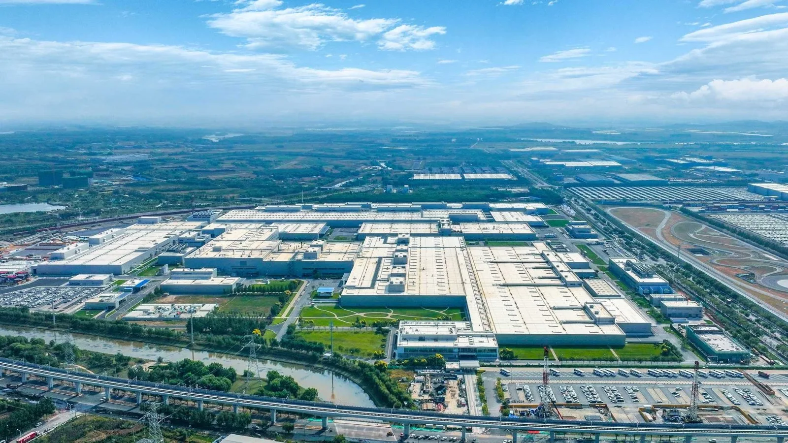 BMW, Neue Klasse için Gen6 batarya üretimine Çin'in Shenyang kentinde başladı