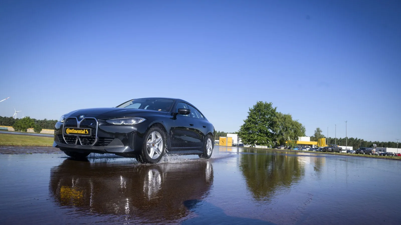 2026 Yaz Lastiği Karşılaştırması: ADAC, AUTO BILD ve Tyre Reviews Sonuçları