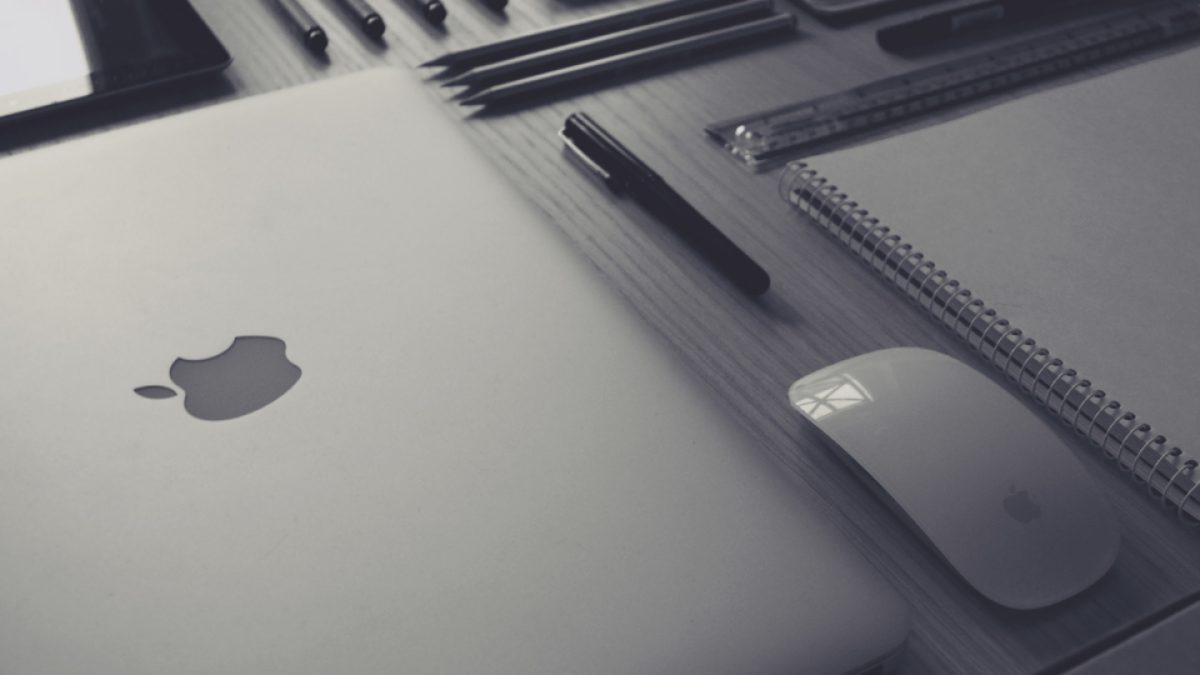 M4 MacBook Pro İnceleme: 2026'da Hâlâ Mantıklı mı? Özellikler ve M5 Karşılaştırması