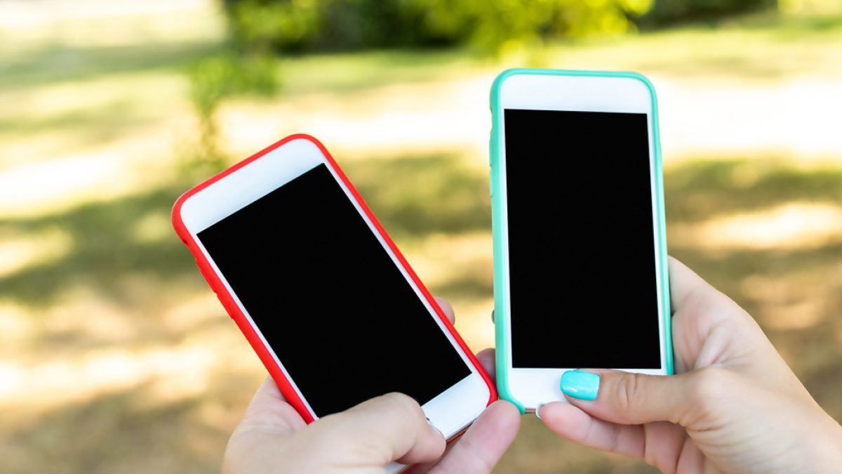 Samsung Galaxy S25 Ultra vs iPhone 16 Pro Max Karşılaştırma: 2026'da Hangisi?